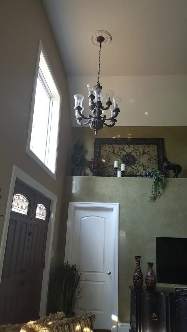 135 Coalmont St, Walled Lake, MI 48390 House Rental in Walled Lake