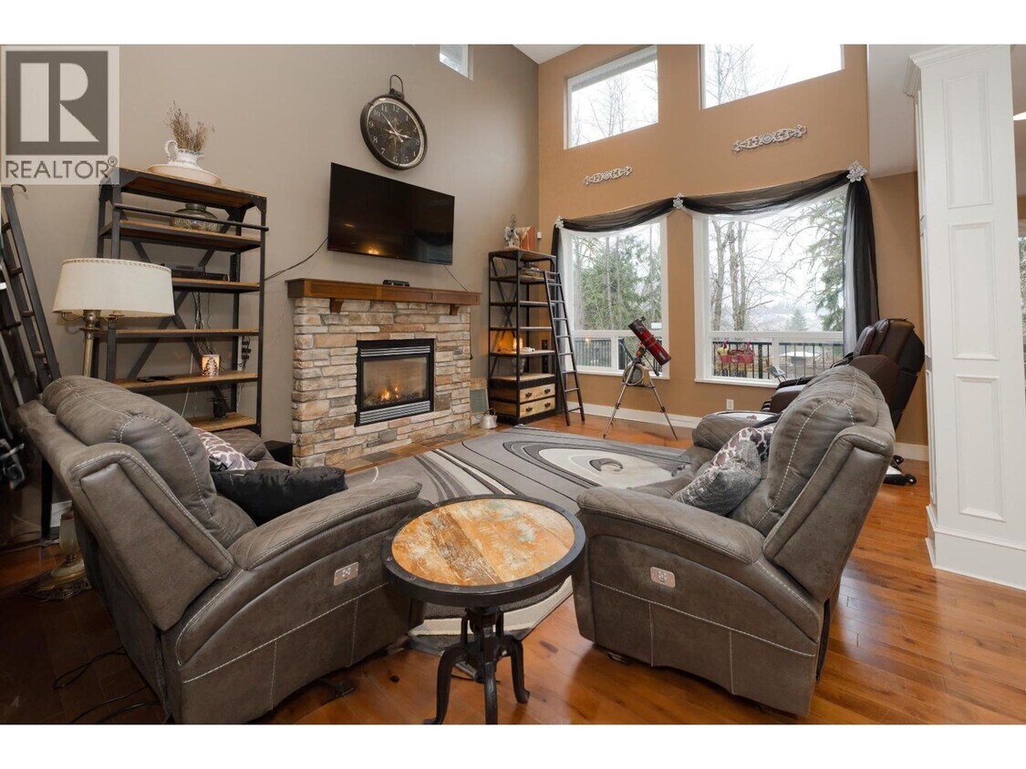 Photo principale - 23953 McClure Ave