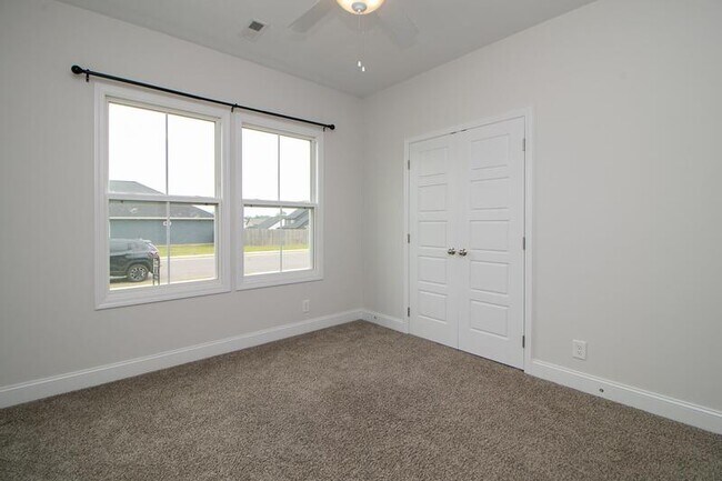 Foto del edificio - 234 Wexford Wy