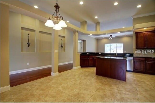 Building Photo - 3331 Marble Crest Dr