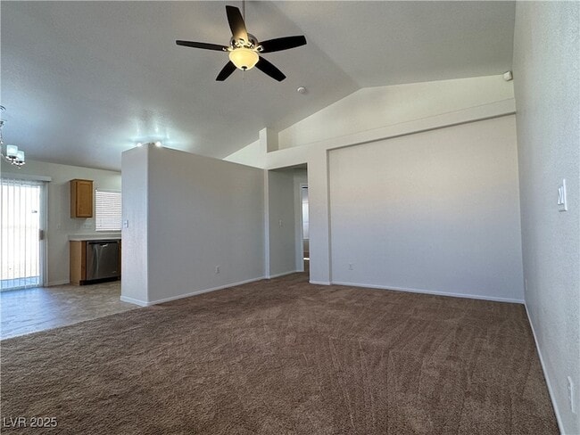 Foto del edificio - 5934 Gingham St