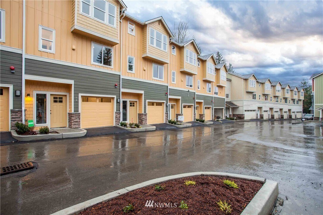 Foto principal - 23000 NE 8th St