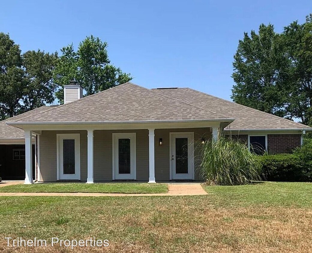 Foto principal - 3 br, 2 bath House - 339 White Oak Dr