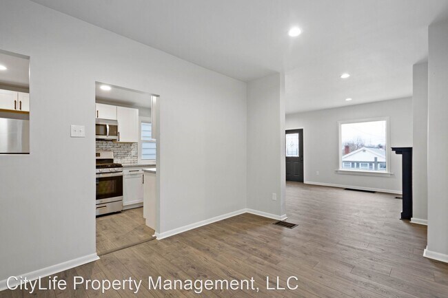 Foto del edificio - 4 br, 1 bath House - 103 Merritt Avenue