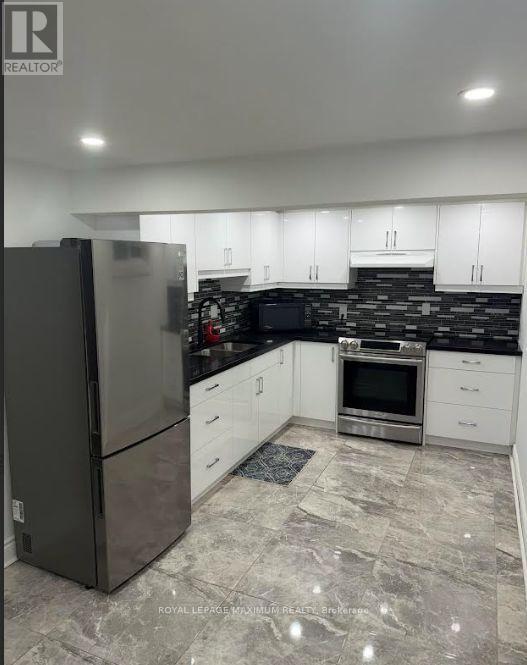 Building Photo - 41 Knotty Pine Trail