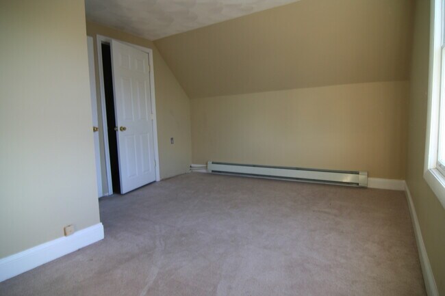 Building Photo - 15 Leyden St
