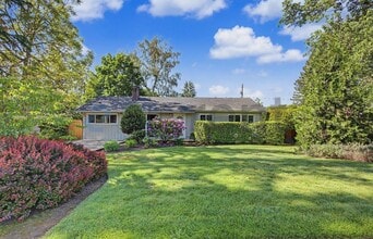 Building Photo - Unit