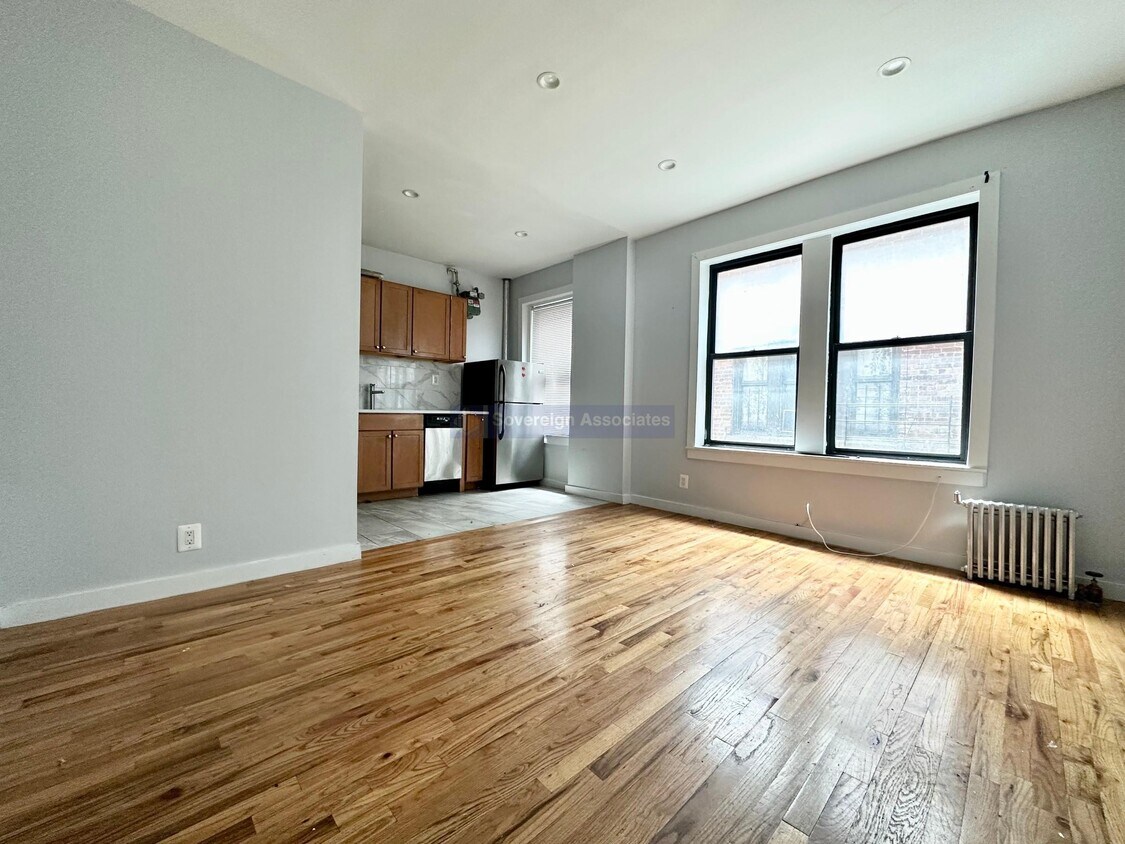 Primary Photo - 518 West 204th Street