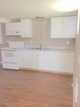 Building Photo - 3727 SE Cora St