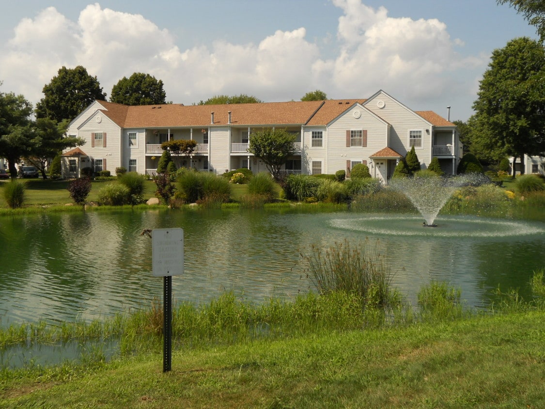 367 Artist Lake Dr, Middle Island, NY 11953 Condo for Rent in Middle