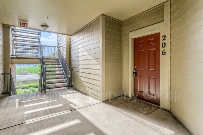 Foto del edificio - 804 Summer Hawk Dr