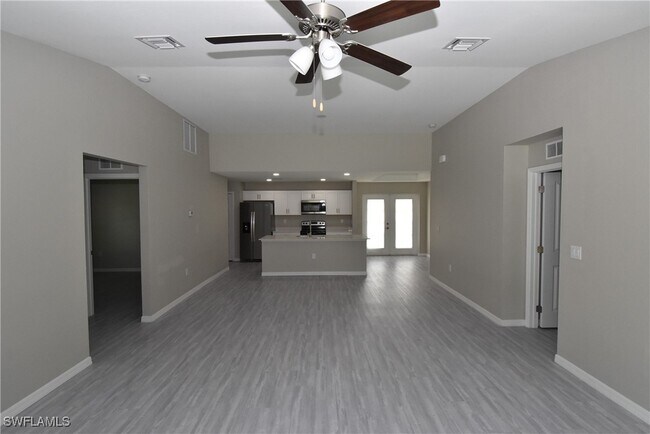 Foto del edificio - 2121 Firebrand Rd