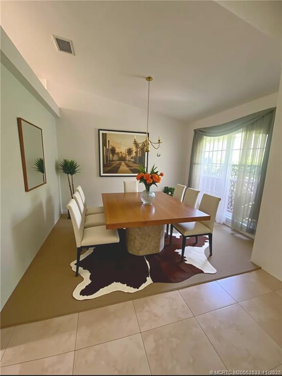 Foto del edificio - 781 NW Grenada St