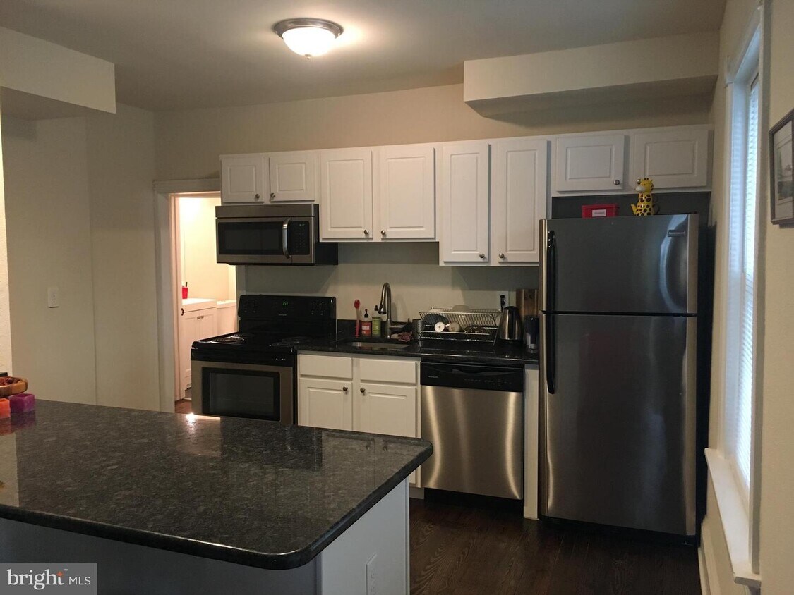 Foto principal - 1300 N Clayton St