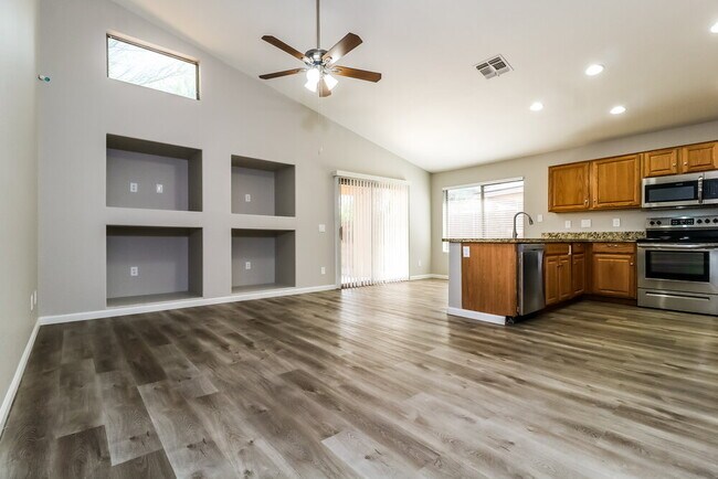 Foto del edificio - 22039 N 107th Dr