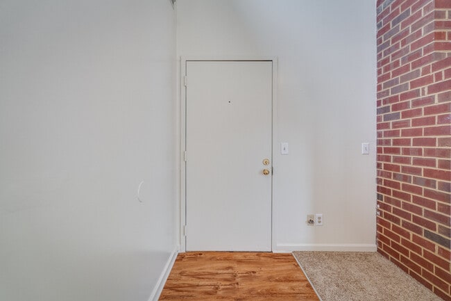 Building Photo - 1116-9 Blue Ridge Drive