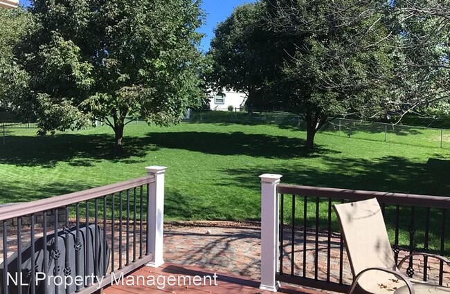 Foto del edificio - 3 br, 3 bath House - 1904 Franklin Dr