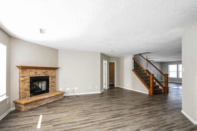 Foto del edificio - 6367 Eastern Range Rd