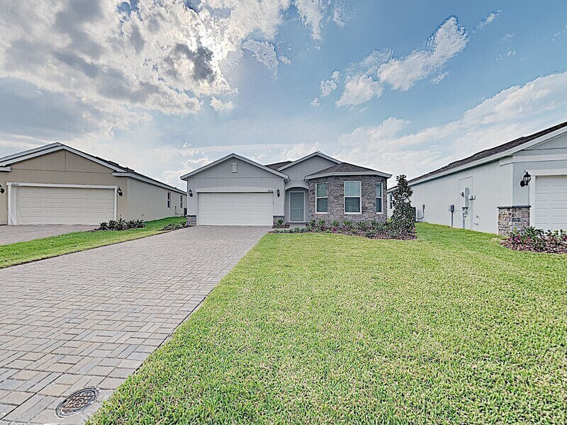 2220 Bur Oak Blvd, Magnolia Square, FL 34771 House Rental in Magnolia