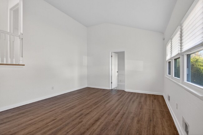 Foto del edificio - 1013 Sherry Ave