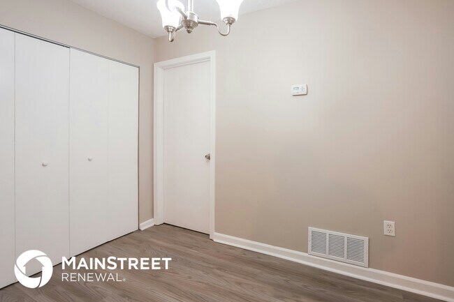 Foto del edificio - 7254 Fernwood Dr
