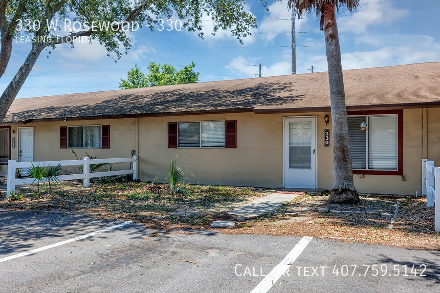 Primary Photo - 330 W Rosewood, Tavares