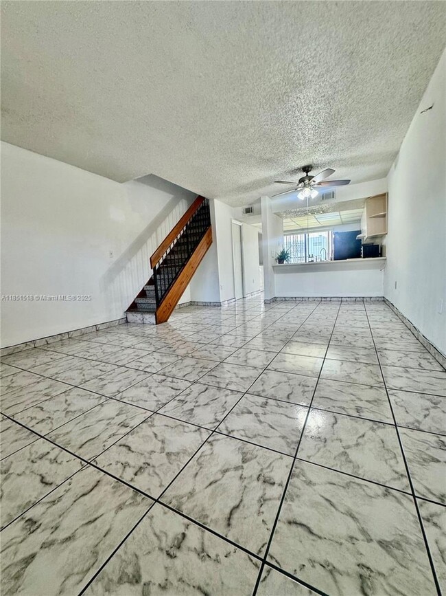 Building Photo - 1319 W 51st Pl