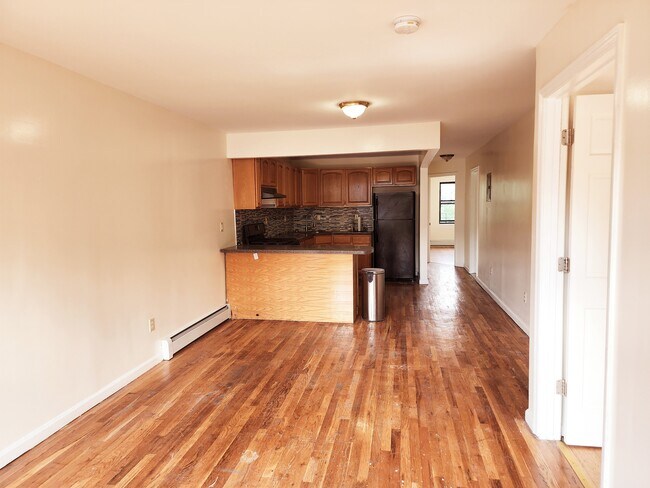 Building Photo - 14 Suydam Pl