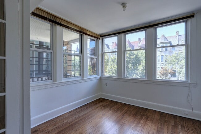 Foto del edificio - 3BD/1BA: Stunning Duplex in Baltimore City
