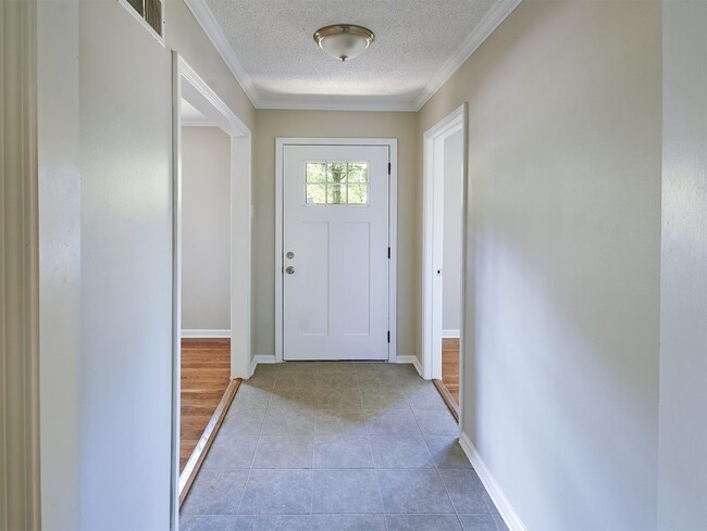 Foto del edificio - Charming home in north Memphis