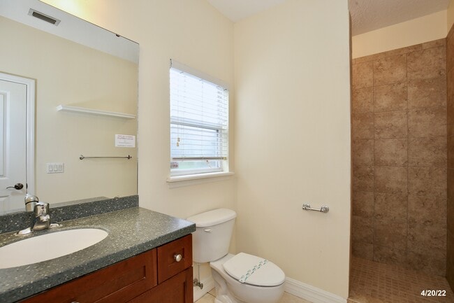 Building Photo - 2128 Lucerne Ter