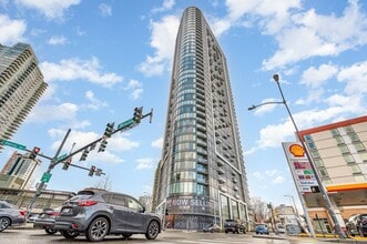 Building Photo - 2510 6th Ave