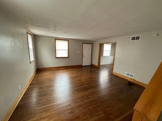 Building Photo - 176 Riverview Dr