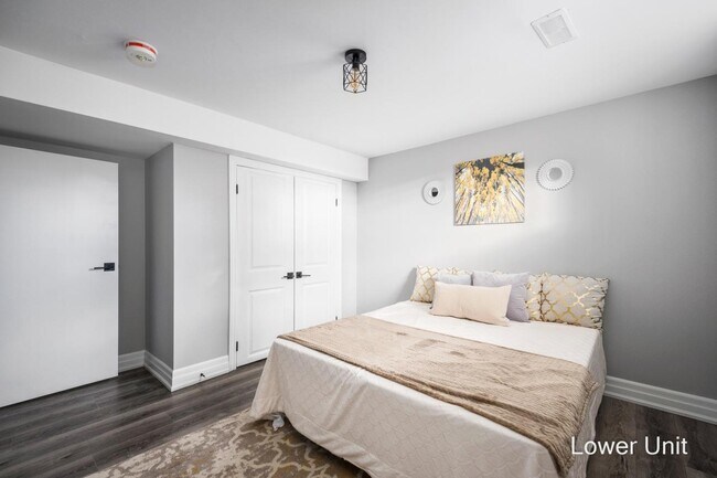 Building Photo - 2 Bed / 1 Bath in Kingston – All Utilities & Parking Included - $2,049/month