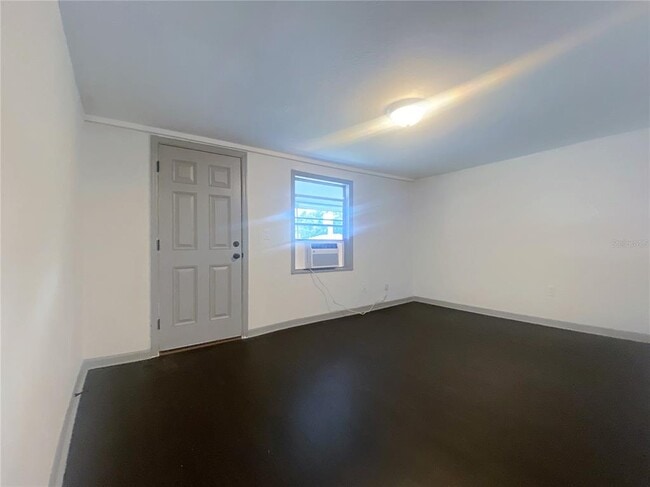 Foto del edificio - 622 Booker Ave