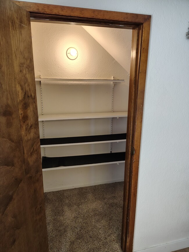 Pantry - 1100 S Edison St