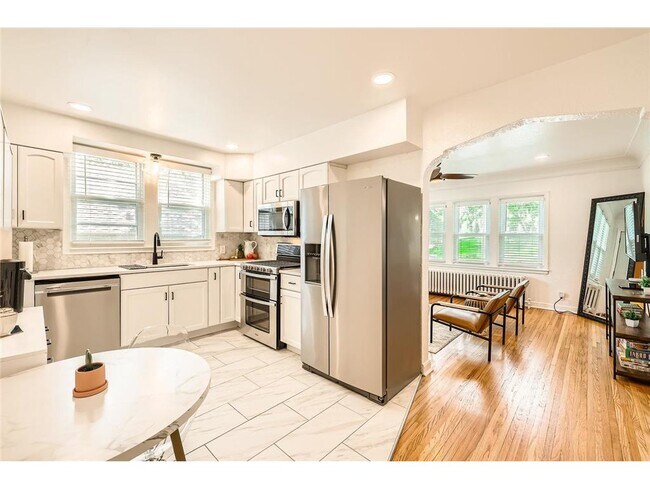 Foto del edificio - 3805 France Ave S