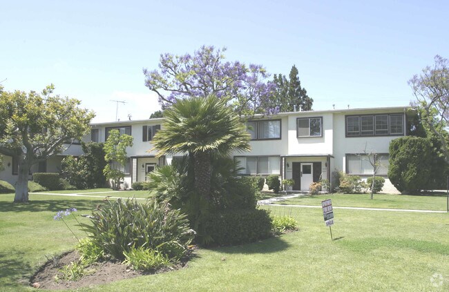 7401 - 7425 S Sepulveda Blvd - Villa Allegra