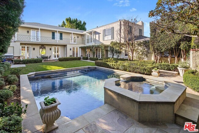 Foto del edificio - 834 Devon Ave