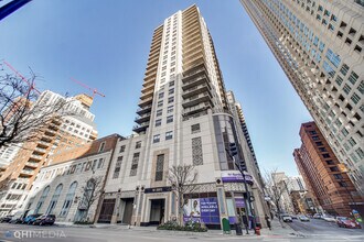 Building Photo - 635 N Dearborn St