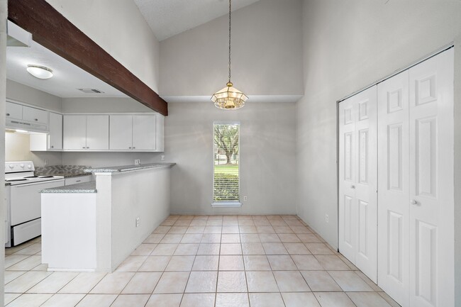 Building Photo - 12980 Greenway Chase Ct