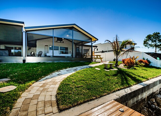 Building Photo - 4620 Bay Crest Dr