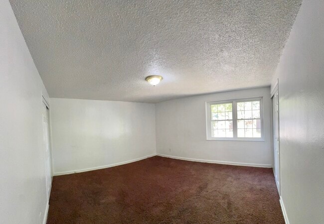 Foto del edificio - 928 N Prairie Ave