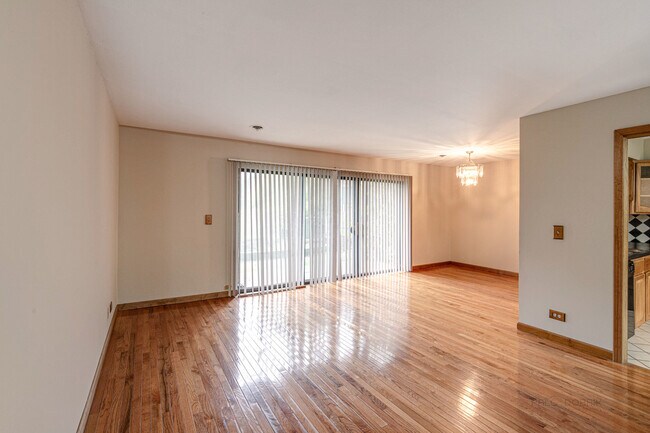 Building Photo - 820 Waterview Cir