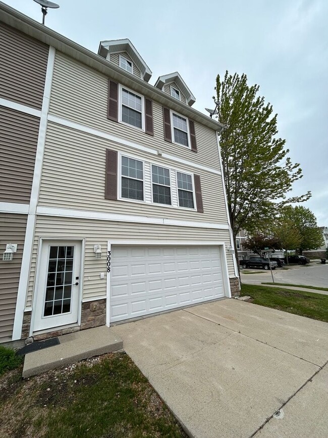Foto del edificio - 3008 SW Sharmin Ln
