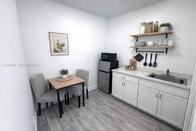 Foto del edificio - 16201 SW 144th Ct