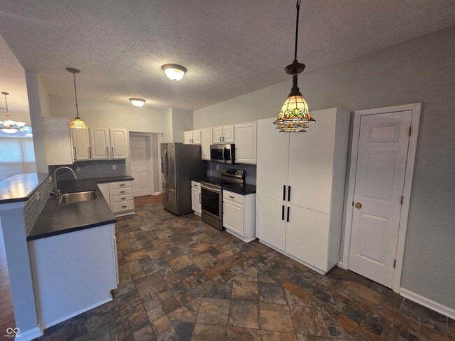 Foto del edificio - 6475 Glenwood Trce