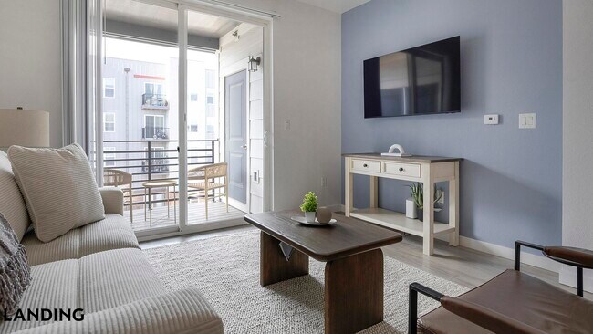 Foto del edificio - 4000 N Albion St