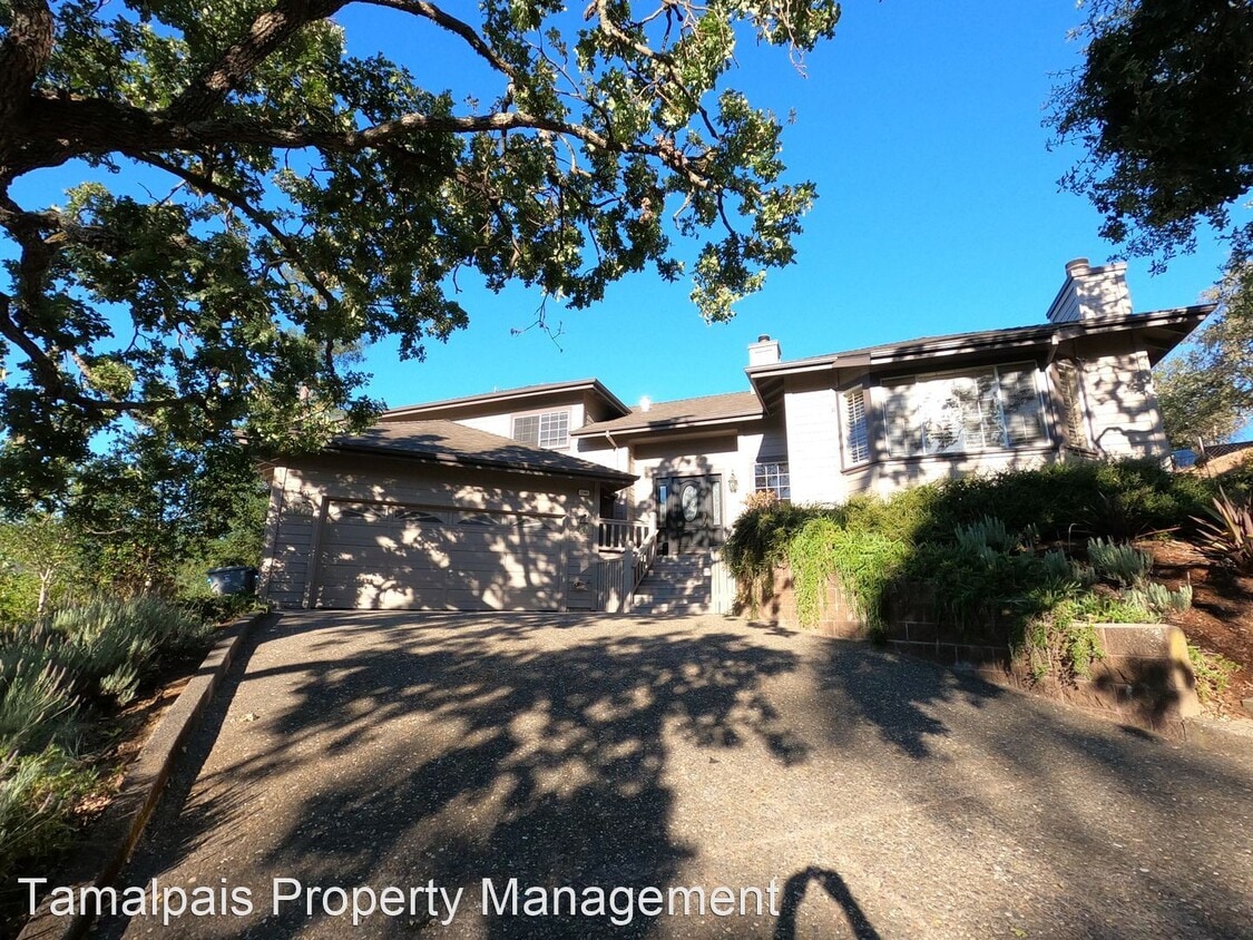 Foto principal - 4 br, 3 bath House - 1244 Highland Ave