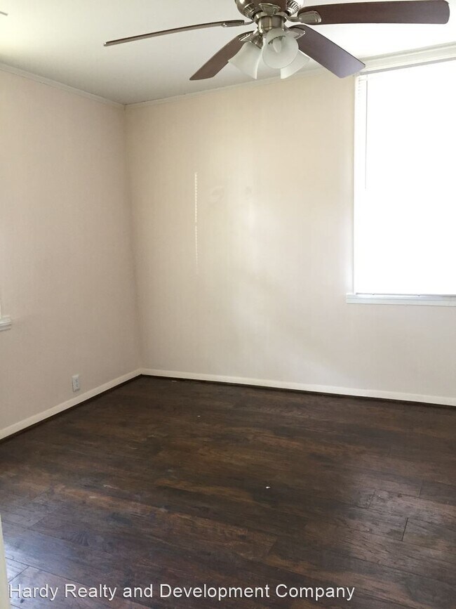 Building Photo - 2 br, 1 bath House - 35 Elmwood Street